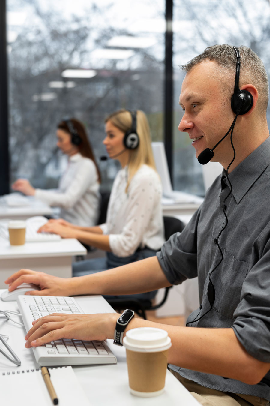 Equipo de atención al cliente de GMS